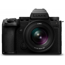 Camara Marco Completo Sin Espejo LUMIX DC-S5M2XCE Camara Marco Completo Sin Espejo LUMIX DC-S5M2XCE